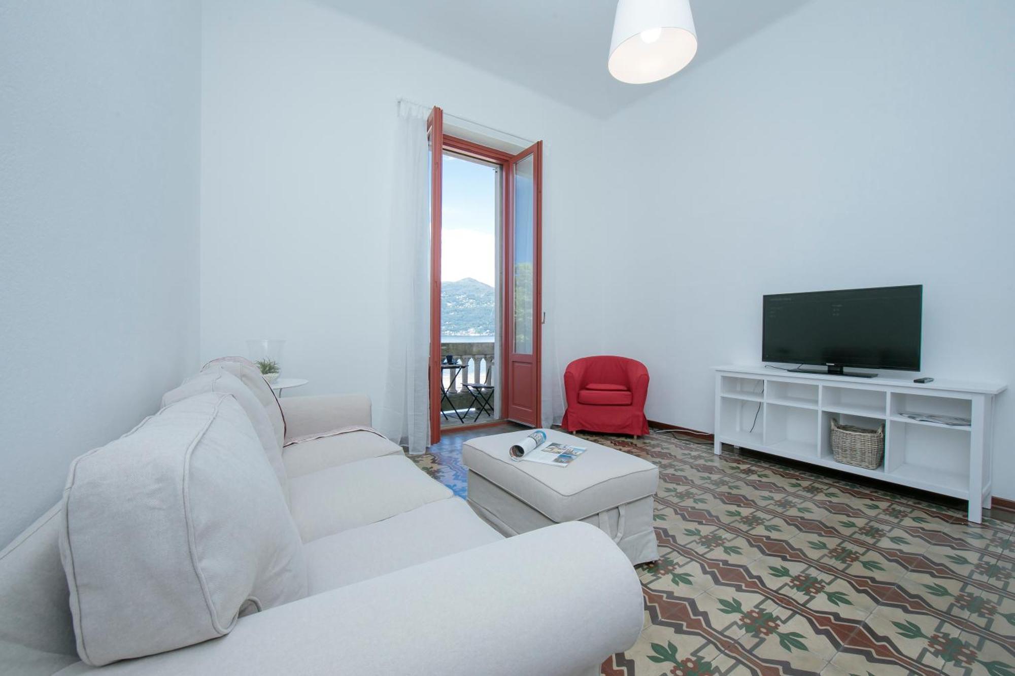Residenza Oleandro Lake View Luino Center - Happy Rentals Exterior foto